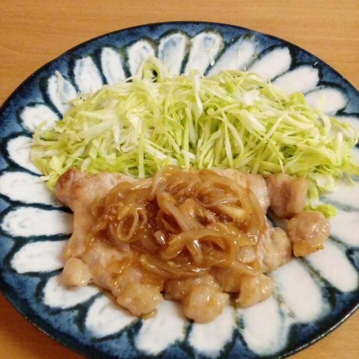 生姜とはちみつ♡とんかつ肉の炒め玉ねぎソースがけ